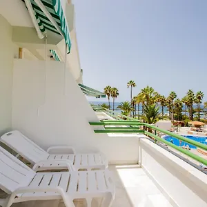 apartamento-celeste-229-en-altamira-la-caleta.adeje-hotels.com/